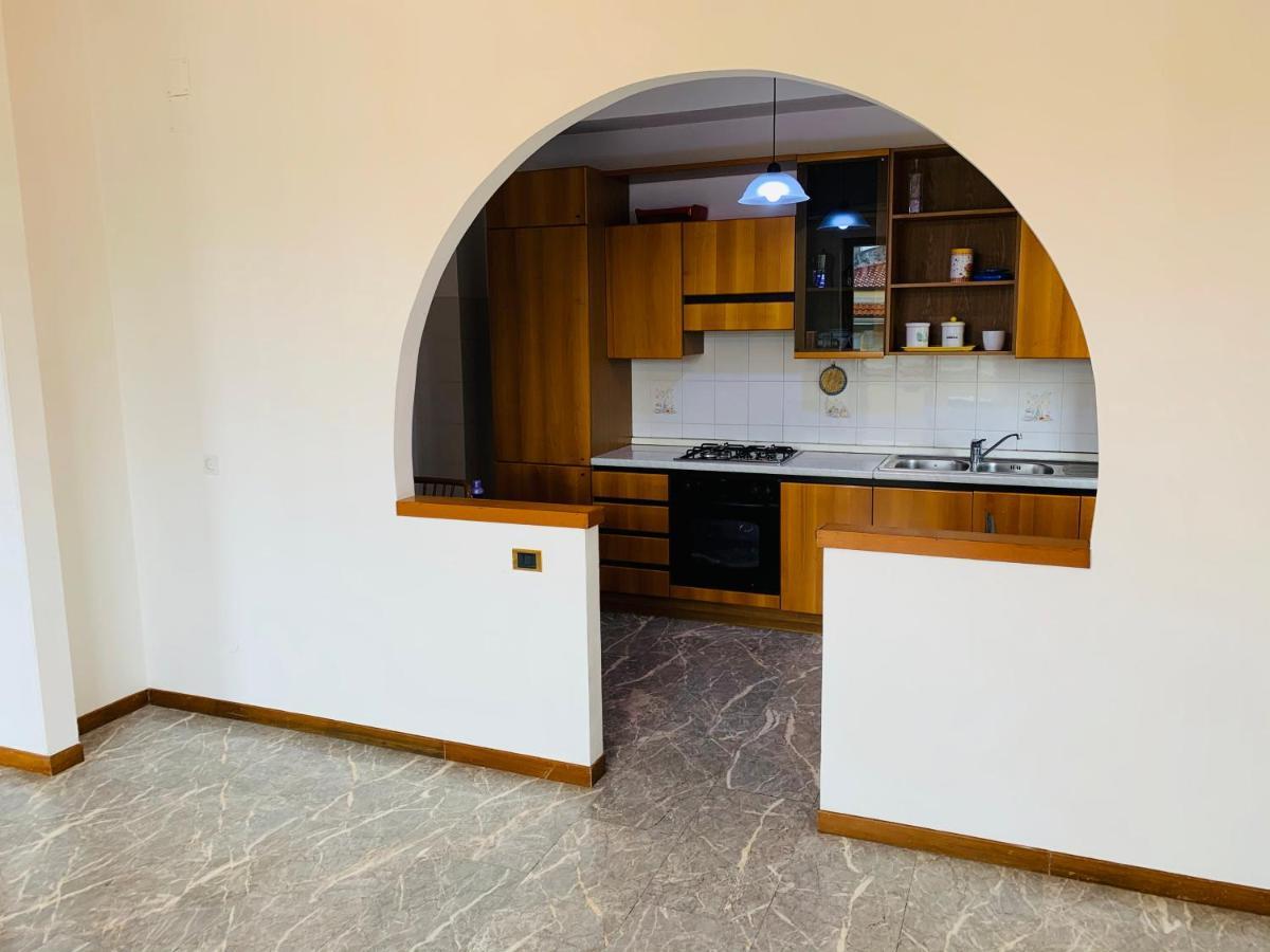 Spazioso Appartamento In Centro Citta Сан-Бенедетто-дель-Тронто Экстерьер фото